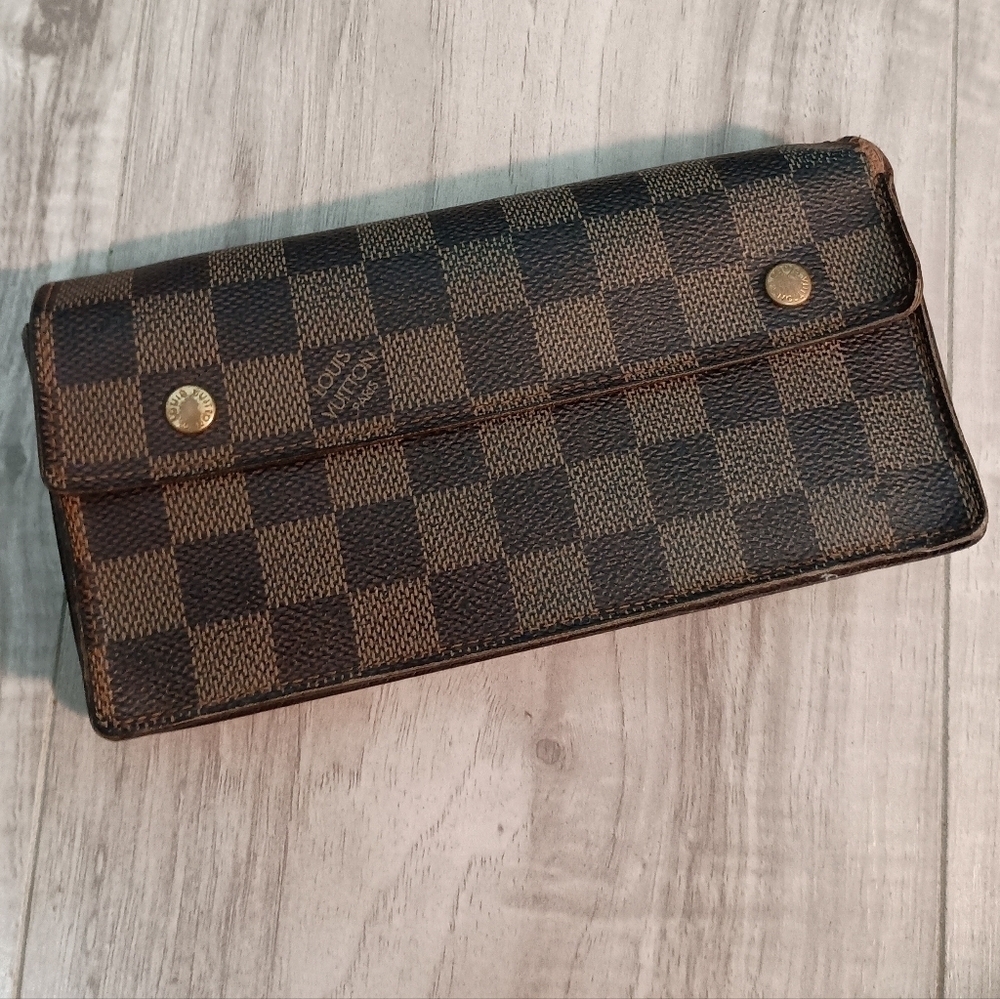 LOUIS VUITTON Damier Ebene Accordion Bifold Long Wallet